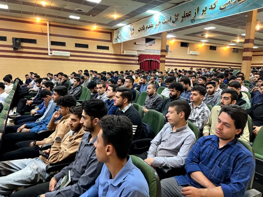 برگزاری جلسه توجیهی دانشجویان ورودی ۱۴۰۴ دانشگاه فرهنگیان واحد شهید مطهری شیراز 6