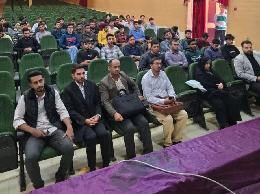 برگزاری کارگاه آشنایی با رشته الهیات و تبیین آینده تحصیلی و شغلی 
 5