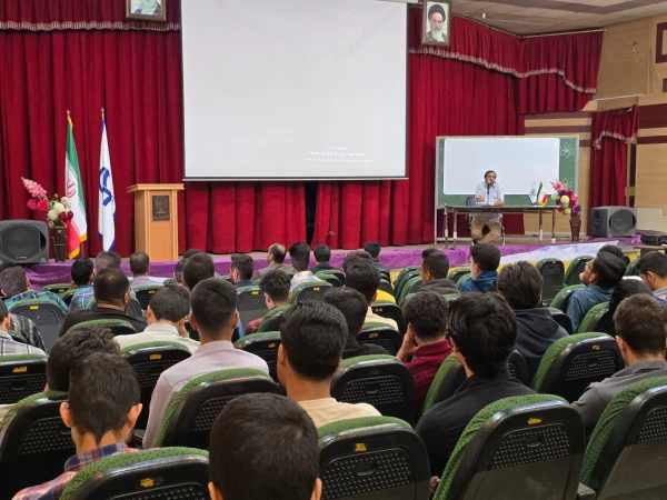 برگزاری کارگاه آشنایی با رشته الهیات و تبیین آینده تحصیلی و شغلی 
 6