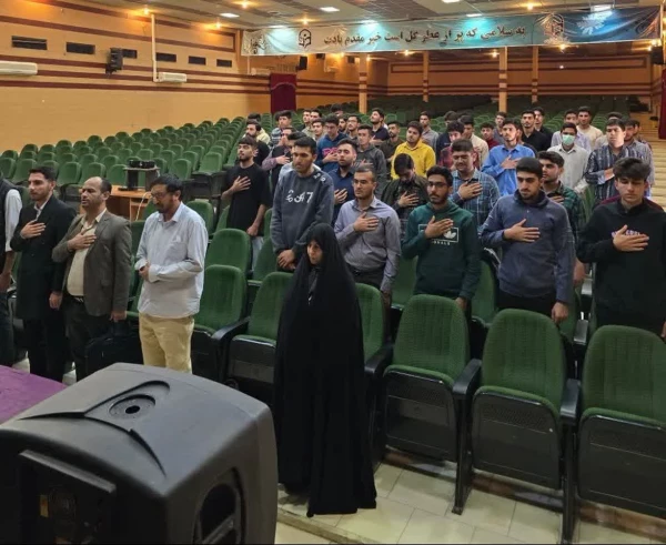 برگزاری کارگاه آشنایی با رشته الهیات و تبیین آینده تحصیلی و شغلی 
 9